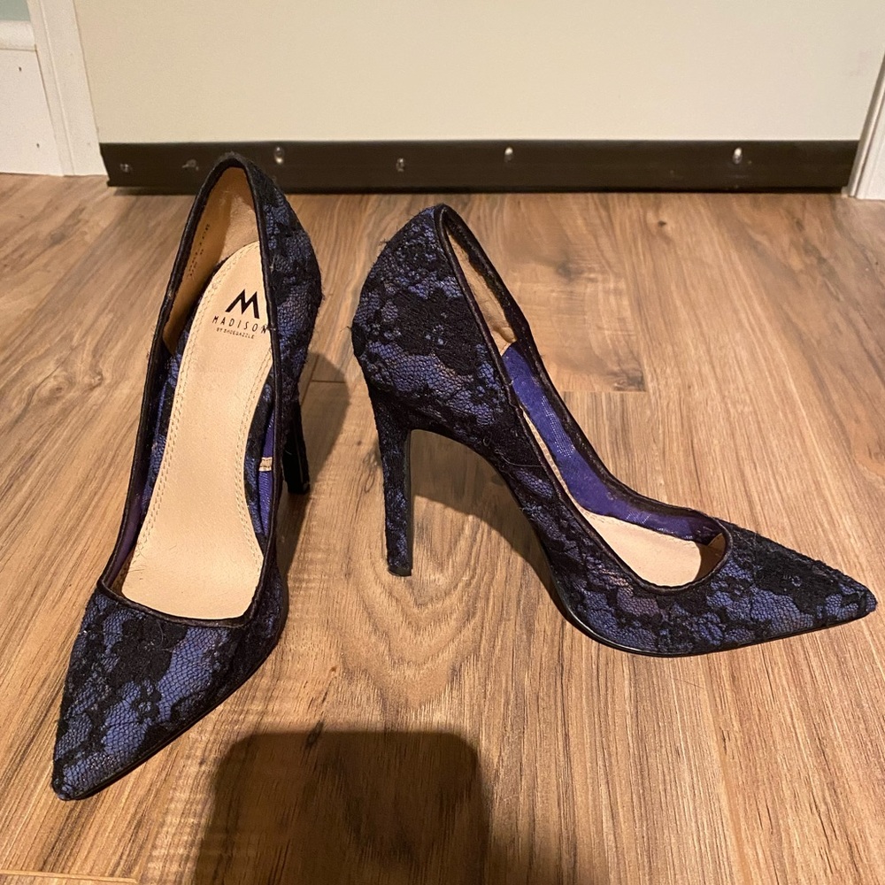 Blue and black heels . ready to wear for work !